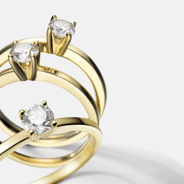 Aliança de casamento dourada